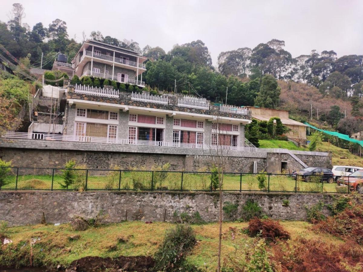 Status Hillpark Hotel Kodaikanal Buitenkant foto
